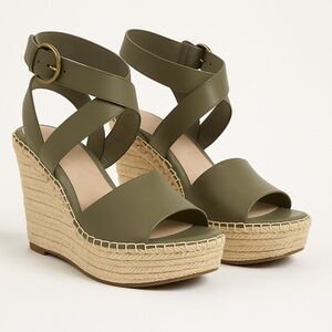 Treasure & Bond gray leather platform woven jute w/high ankle strap sandals. 8.5